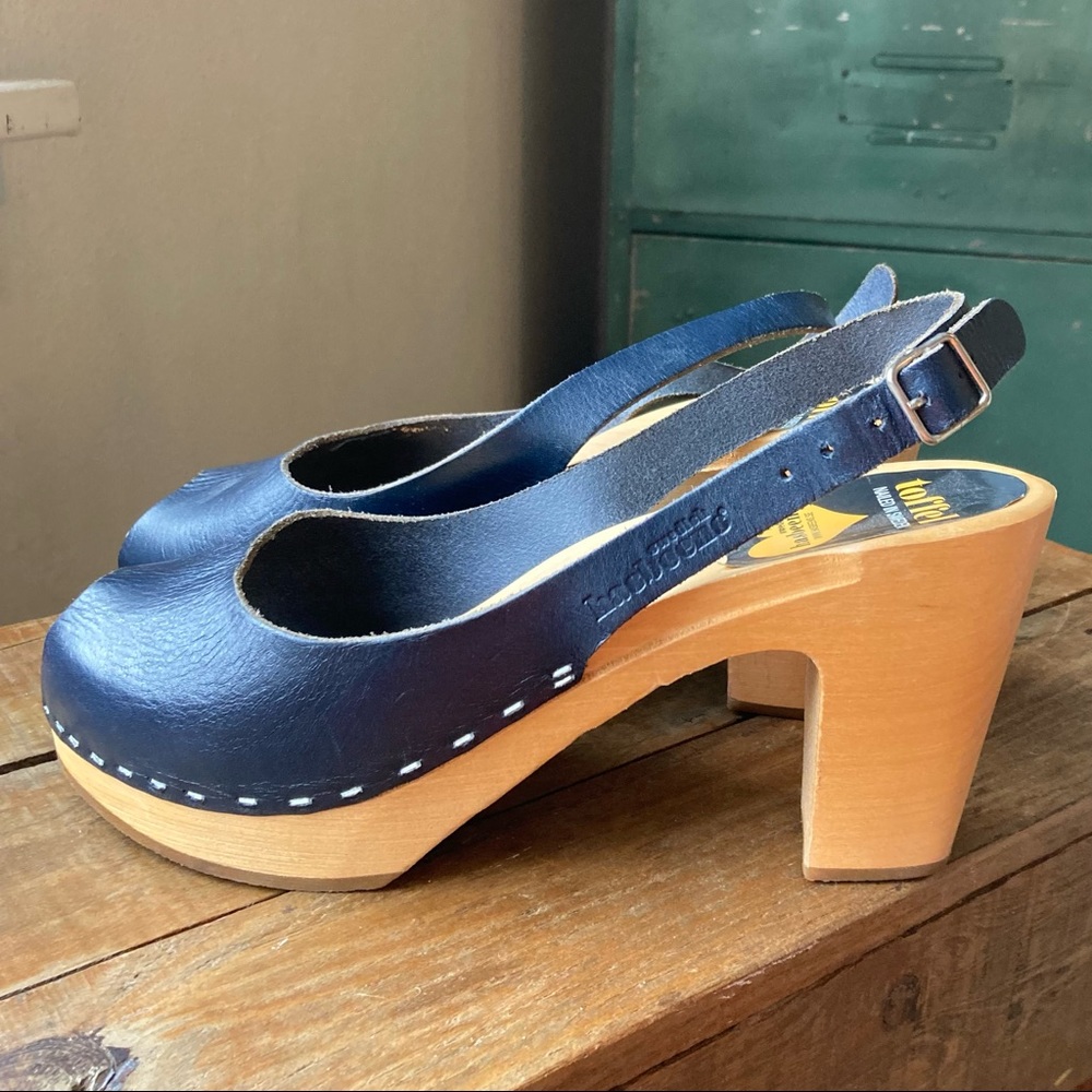 Swedish Hasbeens Toffel Slingback Navy Clog